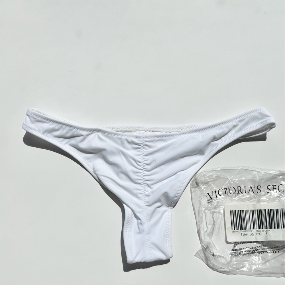 Victoria's Secret White Bikini Bottom Brasilian style Size Small Y2K Summer